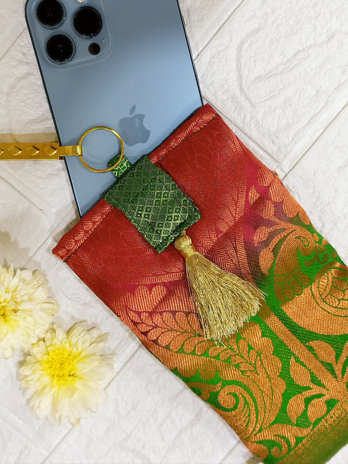 Green brocade mobile pouch