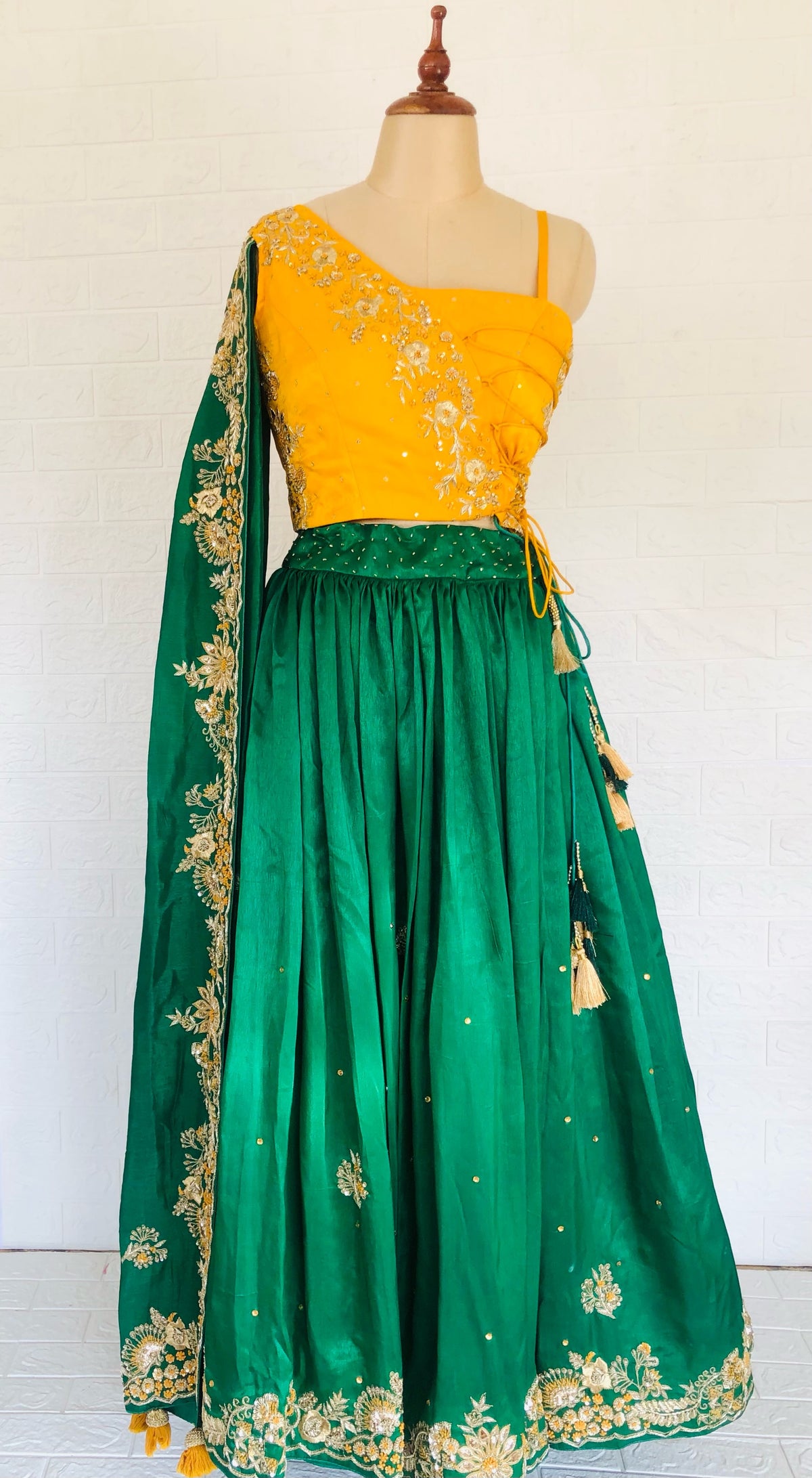 Emerald Green Lehenga With Attached Dupatta