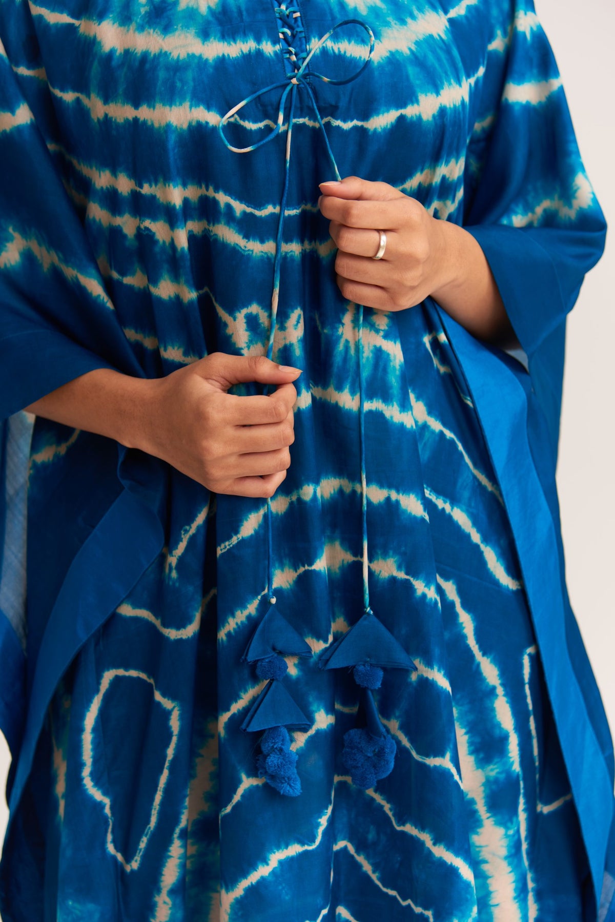 Kaftan with criss-cross detail