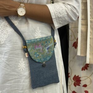 Saree hook