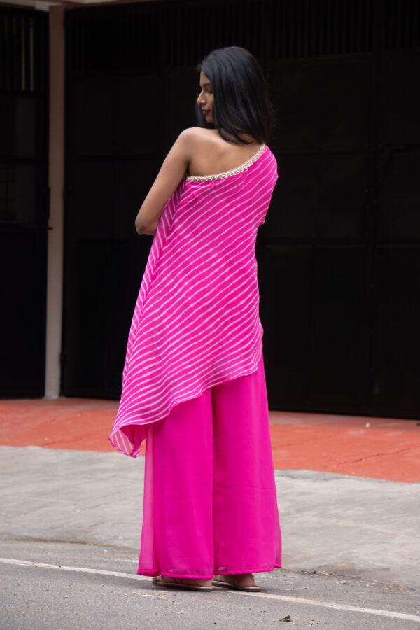 Pink leheriya asymmetric top with flared pant - Image 4