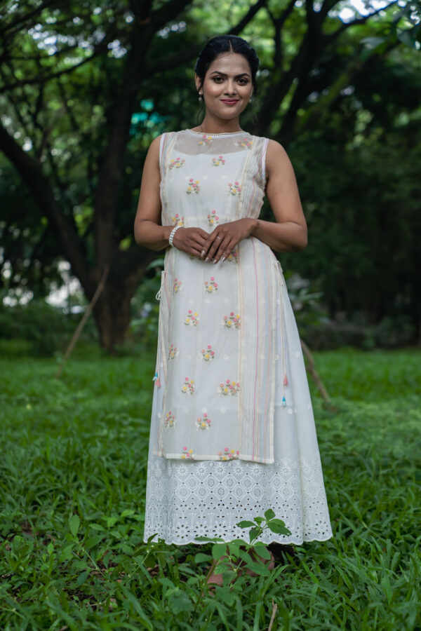 Grace layered sleeveles dress - Image 7
