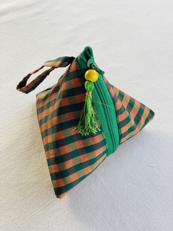 Samosa Pouch