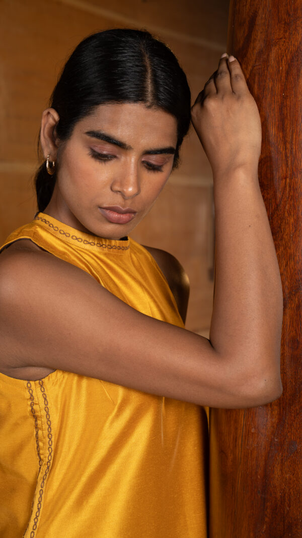OVIYUM KURTA(mustard) - Image 2
